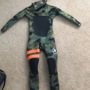 COPY - SALE BOYS HURLEY WETSUIT